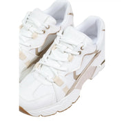 Guess Weiße Damen-Sneaker aus Polyurethan-Mischgewebe mit Schnürung und beigen sowie metallisch-goldenen Akzenten an Seiten, Schnürsenkeln und Ferse