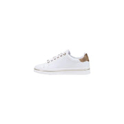 Rückansicht von Guess Weißer Damen-Schnürsneaker aus Polyurethan mit hellbraunem Logo-Patch und silberfarbenem Metallic-Sohlenrand