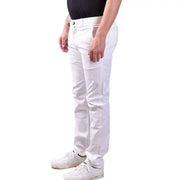 Weiße, schmal geschnittene Baumwollhose von Jacob Cohen mit einem klaren, modernen Design und dezenten Falten
