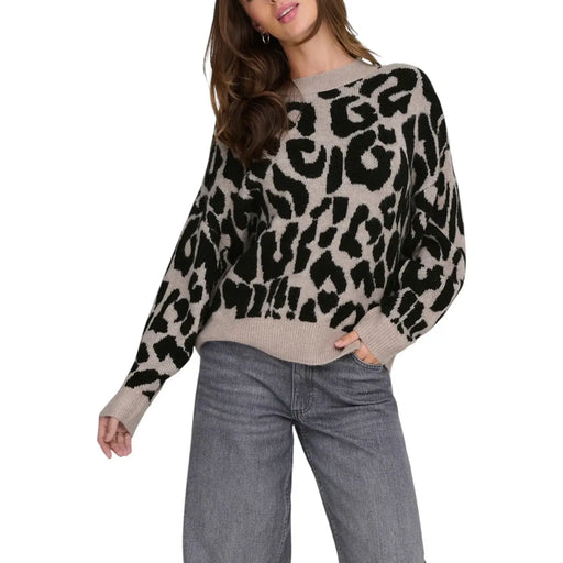 Ein kuscheliger, beige-schwarzer Strickpullover mit Leopardenmuster und lockerer Passform von Jacqueline de Yong (Damenstrickwaren).