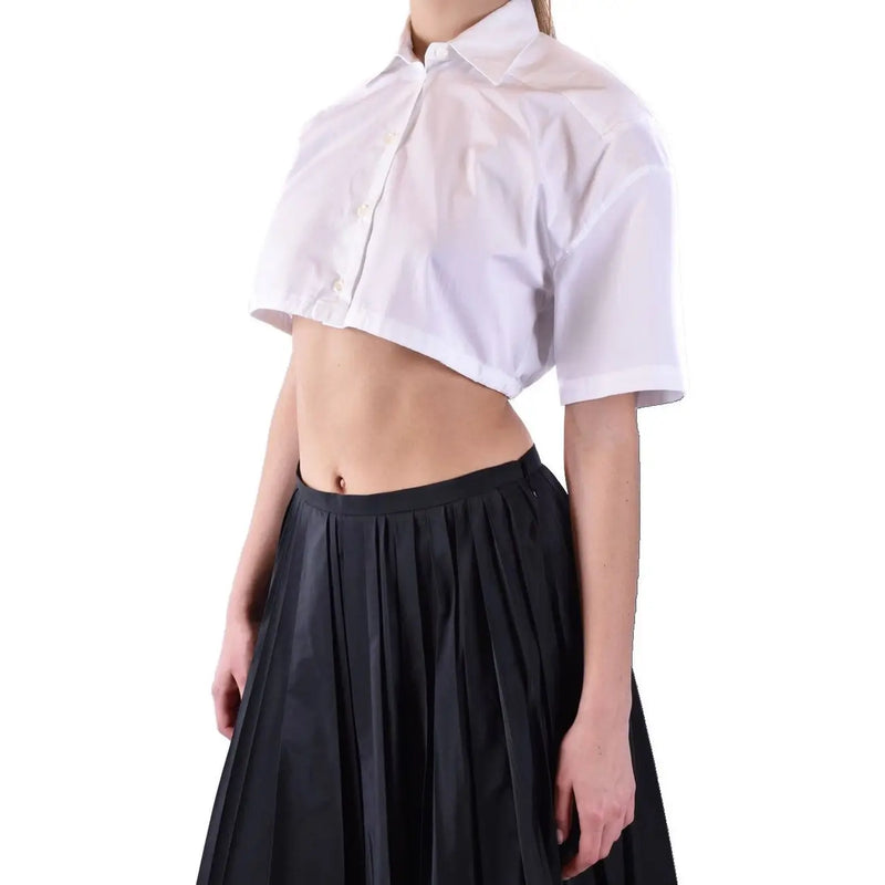 Weißes, kurzes Baumwoll-Crop-Top mit Knopfleiste, klassischem Kragen und dezentem Glanz von Laneus für Damen