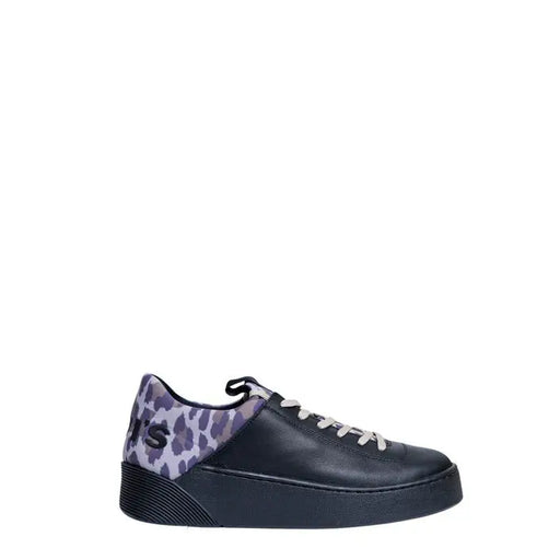 Black leather sneaker with leopard print heel from Levi’s Women’s collection