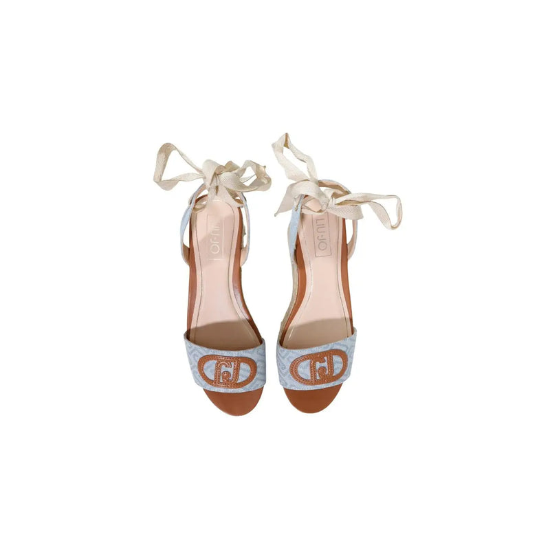 Liu Jo Hellblaue Damen-Sandalen aus gewebtem Polyester mit hellbraunen Lederakzenten und goldfarbenem Logo-Plateau-Design mit offener Zehenpartie
