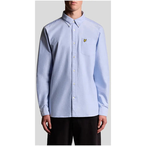 Men’s light blue long-sleeved cotton shirt with breast pocket from Lyle & Scott