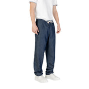 Men’s dark blue denim drawstring pants featuring a drawstring waist and subtle pleats in a casual style