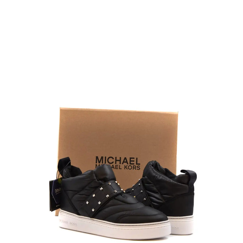 Michael Kors Damen schwarze Nylon-High-Heelstop Sneaker mit Lederbesatz, gesteppter Struktur und silberfarbenem Nietenriemen
