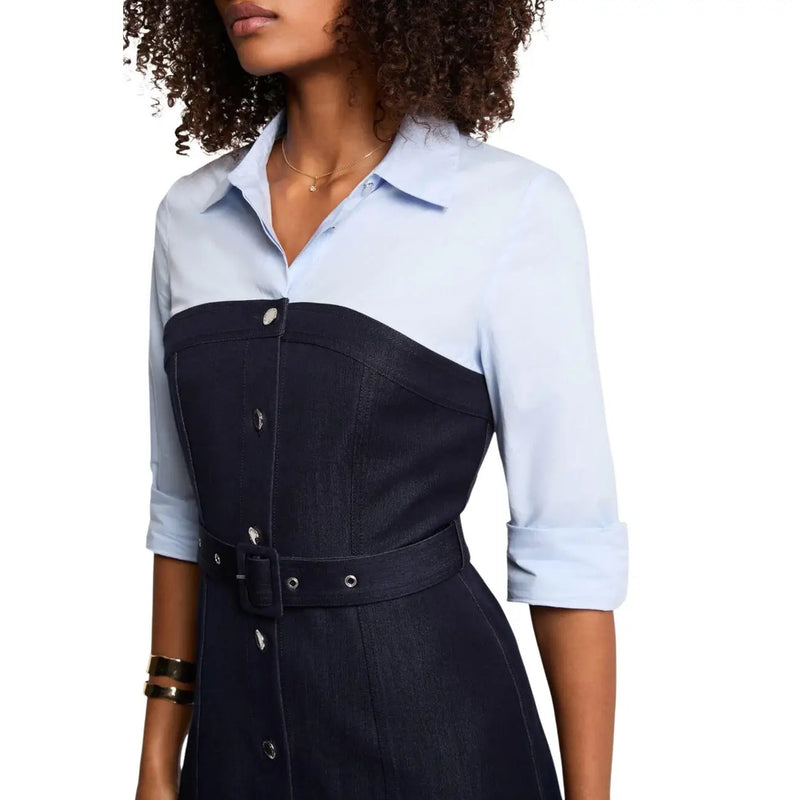 Morgan de toi Damenhemdkleid aus blauem, zweifarbigem Denim- und Polyestergemisch mit Knopfleiste, Gürtel vorne und hochgekrempelten Ärmeln