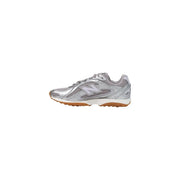 New Balance Damen-Sneaker in Silber, aus Synthetik, mit Obermaterial aus Mesh und Synthetik, weißer Zwischensohle und Gummisohle