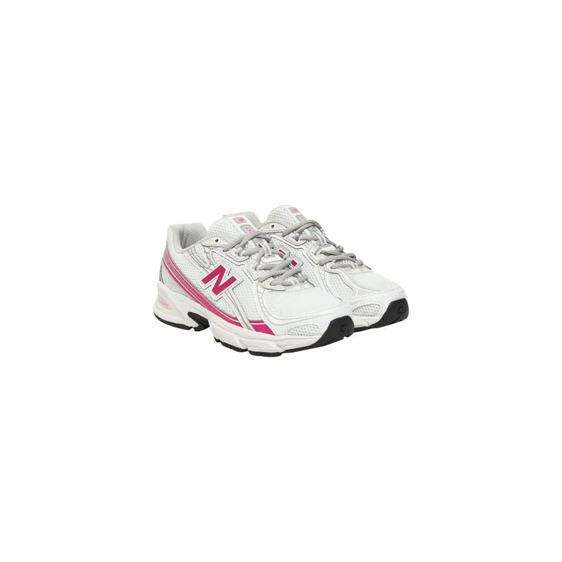 New Balance Weiße Damen-Laufschuhe aus Synthetik mit rosa Akzenten und grauen Schnürsenkeln für sportliche Aktivitäten
