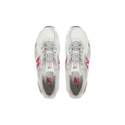New Balance Weiße Damen-Sneaker aus Synthetik mit rosa Akzenten, Obermaterial aus Mesh und Gummisohle, geeignet zum Laufen