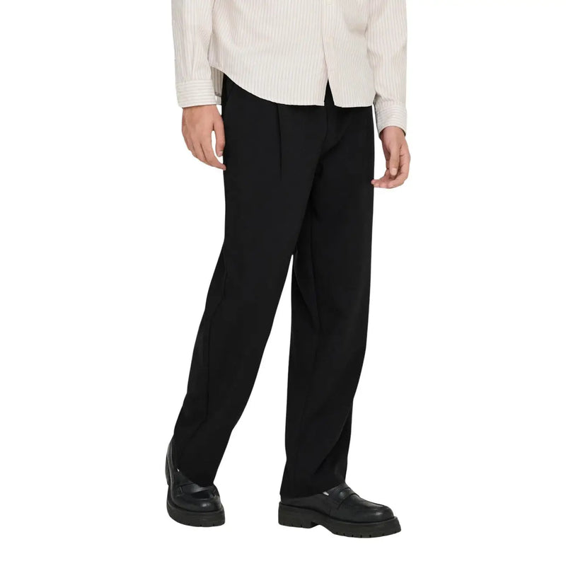 Only schwarze, maßgeschneiderte Herrenhose von and Sons aus Viskosemischung mit geradem Bein und dezenten Bundfalten.