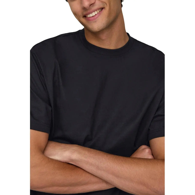 Only & Sons Männer t-shirt Schwarzes Kurzarm-Shirt mit Rundhalsausschnitt aus angenehmem Stoff für die Freizeit.