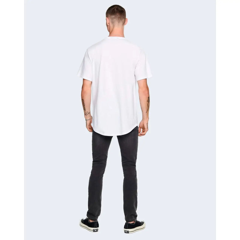 Only & Sons Herren-T-Shirt aus weißer Baumwolle, Oversized-Schnitt mit kurzen Ärmeln, lockerer Passform und abgerundetem Saum, Vorderansicht