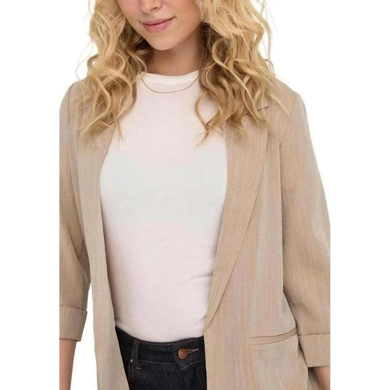 Beigefarbener Blazer aus Leinenmischgewebe mit dezenten Längsstreifen und umgeschlagenen Ärmelbündchen von Only Damen-Kollektion aus Viskosemischung