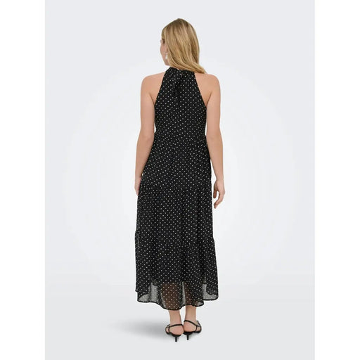 Only Schwarzes, ärmelloses Maxikleid mit Polka-Dots und Neckholder aus Polyester mit transparentem, mehrlagigem Saum.