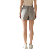 Only Graue, taillierte Damen-Shorts aus Polyester in Beige mit hohem Bund, elastischem Bund und minimalistischem Stil