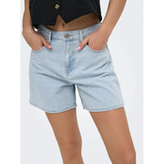 Only Damen-Shorts aus hellblauem Baumwollmischgewebe mit heller Waschung, klassischem Fünf-Taschen-Design und Knopfverschluss