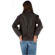 Brauner Damenblazer von Pepe Jeans aus Polyurethan mit Reißverschluss im Stil einer schwarzen Bikerjacke aus Leder, mit Reißverschlüssen an den Ärmeln und Mittelnaht.