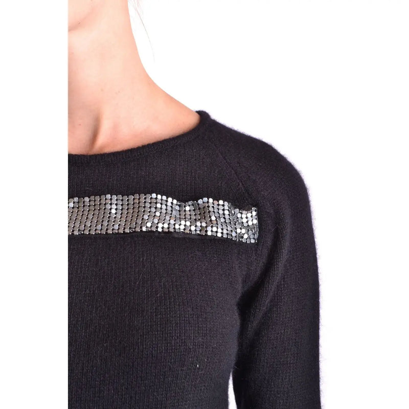 Schwarzer Damen-Strickpullover von Pierre Balmain aus Angoramischung mit horizontalem silbernen Paillettenband über der Schulter