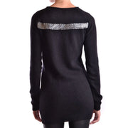 Rückseite eines schwarzen Pierre Balmain Damen-Strickpullovers aus Angora-Mischgewebe mit silbernem Paillettenband auf der Rückseite.