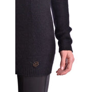 Schwarzer Damen-Strickpullover von Pierre Balmain aus Angora-Mischgewebe mit gerippten Bündchen und Saum sowie einem metallischen, schlüsselförmigen Knopf
