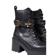 Pinko Schwarze Damen-Ankle-Boots aus Leder mit goldfarbenen Beschlägen und einem klobigen Blockabsatz