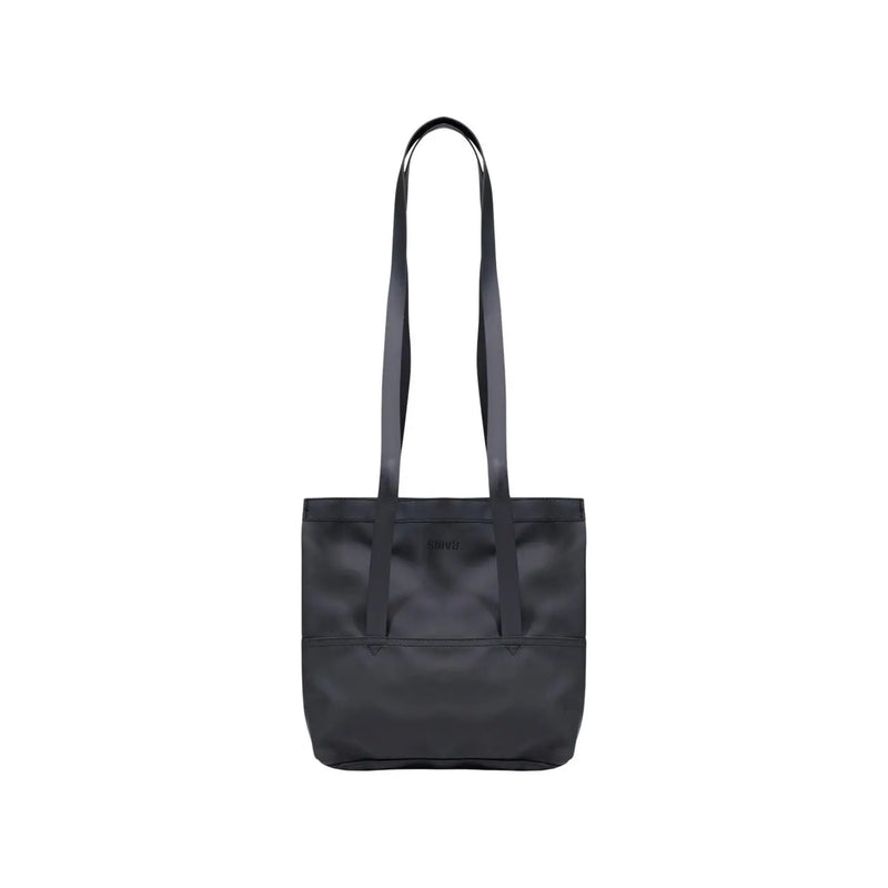 Schwarze Nylon-Tragetasche mit langen Henkeln und minimalistischem Design, von hinten gesehen, von Rains, Damen-Umhängetasche aus Polyester