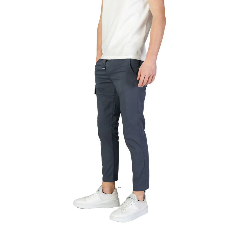 Refrigiwear Herren-Baumwollhose in Dunkelgrau mit schmaler Passform und dezenten Seitentaschen für Herbst und Winter
