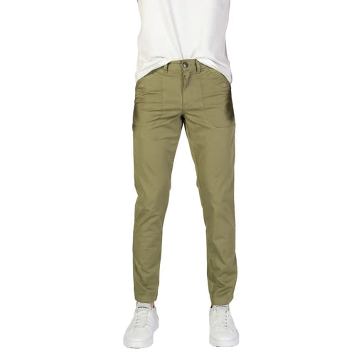 Refrigiwear Herren-Stretchhose aus grüner Baumwolle in Khaki mit schmaler Passform, dezentem Glanz und zwei Vordertaschen