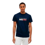 Marineblaues Tommy Hilfiger Herren-T-Shirt aus Bio-Baumwolle mit weißem und rotem Logo-Design auf der Vorderseite