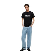 Tommy Hilfiger Schwarzes Herren-T-Shirt aus Bio-Baumwolle mit weißem Logo-Aufdruck auf der Brust