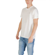 Tommy Hilfiger Beigefarbenes Herren-T-Shirt aus Bio-Baumwolle mit Rundhalsausschnitt und kleinem, gesticktem Logo auf der linken Brustseite.