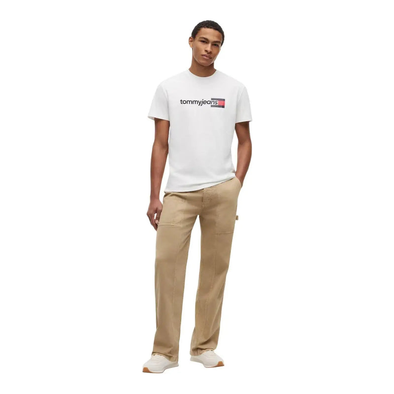 Tommy Hilfiger Weißes Herren-T-Shirt aus Bio-Baumwolle mit schwarzem und rotem Logo auf der Brust