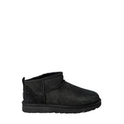 Schwarze UGG Damen-Lederstiefel im klassischen Ultra-Mini-Stil mit Obermaterial aus Wildleder und weichem Futter für Wärme und Komfort