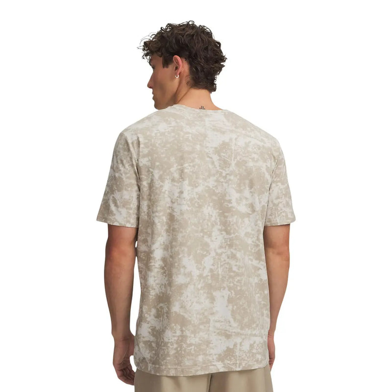 Under armour Herren-T-Shirt, beige und weiß, Batikmuster, kurzärmelig, normale Passform, Baumwollmischung, Vorderansicht