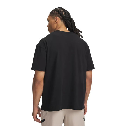 Under armour Schwarzes Herren-T-Shirt aus Baumwolle mit klassischer Passform und kurzen Ärmeln im lässigen Stil