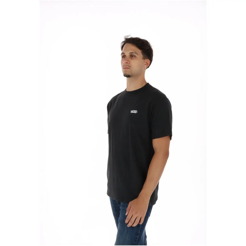 Schwarzes Vans Herren-T-Shirt aus Baumwolle mit kurzen Ärmeln und kleinem weißen Logo auf der linken Brust.