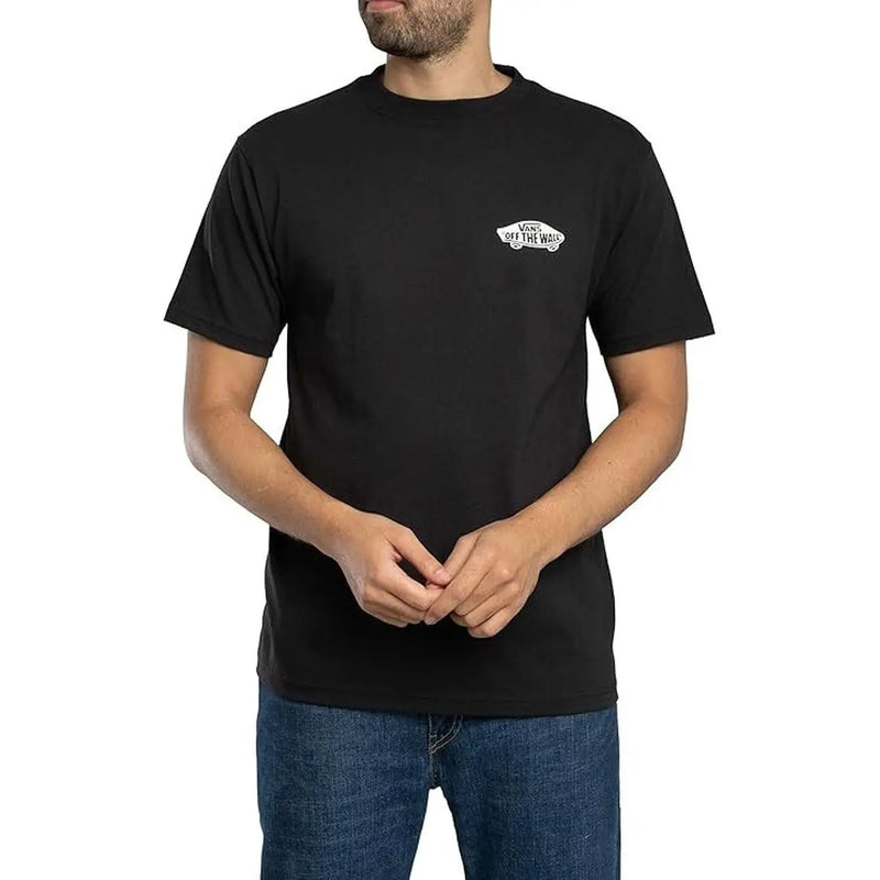 Schwarzes Vans Herren-T-Shirt aus Baumwolle mit kurzen Ärmeln und weißem, gesticktem „Off the Wall“-Logo auf der linken Brust.