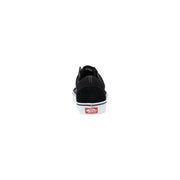 Schwarze Vans Herren-Sneaker aus Wildleder im Old-School-Skateschuh-Stil mit weißer Gummisohle und rotem Logo an der Ferse (Seitenansicht)
