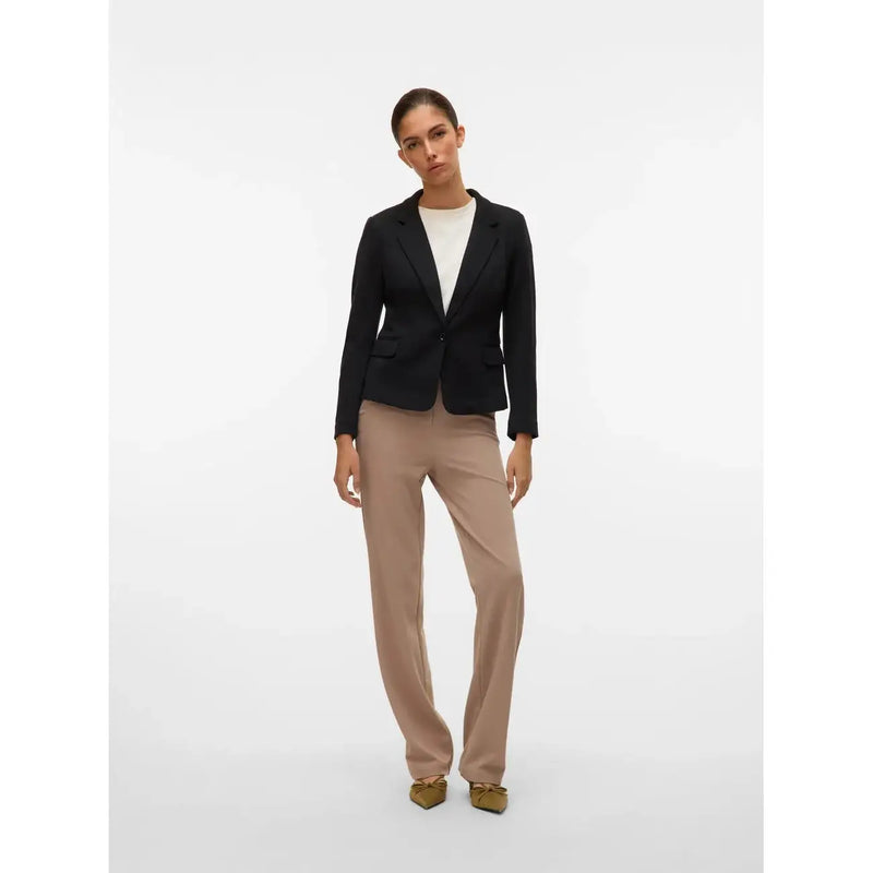 Vero Moda Schwarzer Damenblazer aus Baumwolle mit fallendem Revers und Ein-Knopf-Verschluss mit AV-Ausschnitt