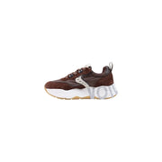 Voile blanche Damen-Sneaker aus braunem Wildleder mit Lederakzenten und weißer, klobiger Sohle mit grauem Logo an der Seite