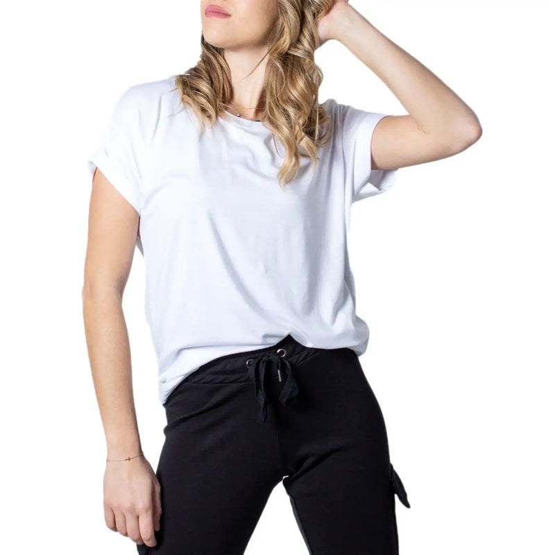 Weißes, kurzärmeliges Damen-T-Shirt aus Viskosemischung t-shirt mit lockerer Passform und leicht hochgekrempelten Ärmeln